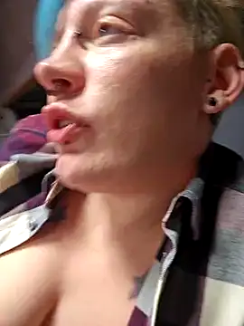 PinkTheHawk online show from December 11, 7:25 pm