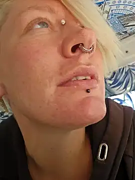 PinkTheHawk online show from March 14, 11:43 pm