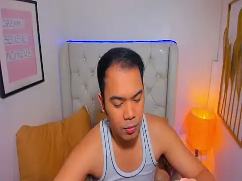 AsianZero online show from March 11, 4:35 pm