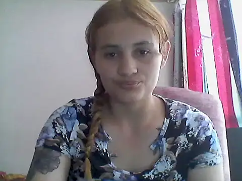 Mia davis01 online show from December 15, 2:16 pm