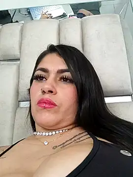 Snapshot of chelaqueen_ chatting on March 30, 7:48 pm chelaqueen online show from March 30, 7:48 pm