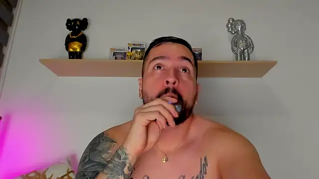 camilo restrepo21 online show from October 17, 11:51 pm