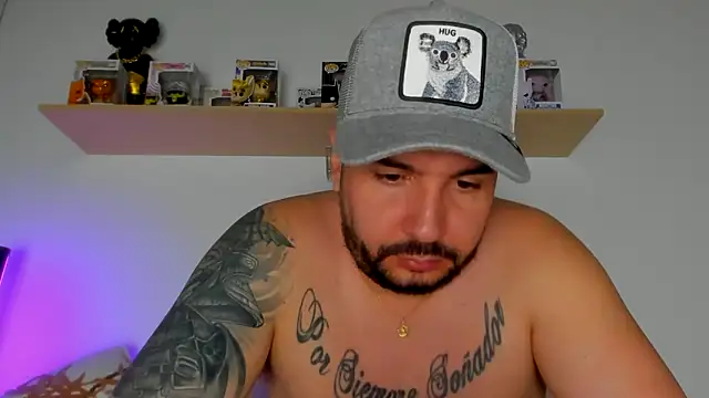 Snapshot of camilo_restrepo21 chatting on February 21, 1:28 am camilo restrepo21 online show from February 21, 1:28 am