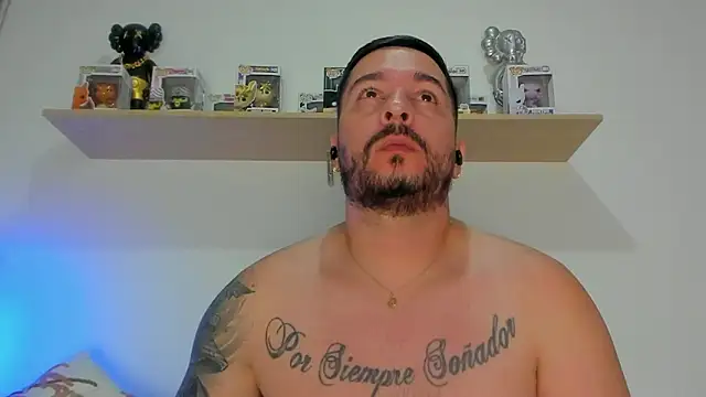 Snapshot of camilo_restrepo21 chatting on March 17, 12:26 am camilo restrepo21 online show from March 17, 12:26 am