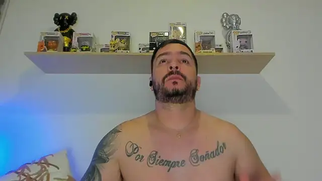 Snapshot of camilo_restrepo21 chatting on April 5, 12:08 am camilo restrepo21 online show from April 5, 12:08 am