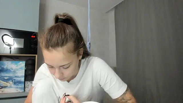 why again me online show from September 27, 6:02 pm