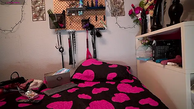 Snapshot of barbarah_ chatting on March 26, 9:37 am barbarah online show from March 26, 9:37 am