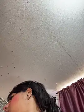 Snapshot of Newshantal_ chatting on March 16, 6:56 pm Newshantal online show from March 16, 6:56 pm