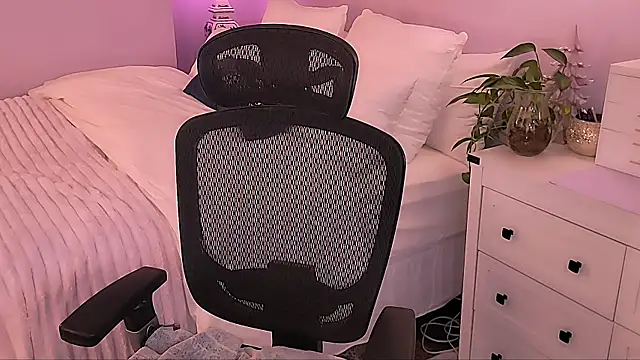 Snapshot of Wonderful_Woman chatting on March 15, 3:56 am Wonderful Woman online show from March 15, 3:56 am