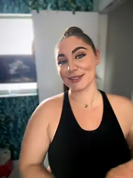 lovely beast online show from December 4, 6:05 pm