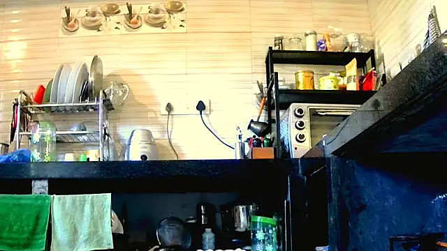 Snapshot of Fun4tipz chatting on November 18, 2:39 am Fun4tipz online show from November 18, 2:39 am