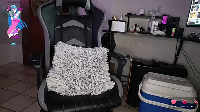 kimberjames84 online show from March 25, 10:16 pm