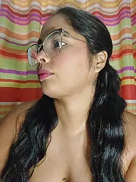 Snapshot of missmelissa_ chatting on November 25, 12:05 pm missmelissa online show from November 25, 12:05 pm