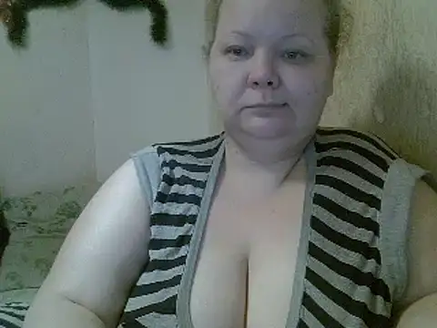 Snapshot of Jane_Kissys chatting on December 22, 9:55 am Jane Kissys online show from December 22, 9:55 am