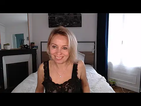 Snapshot of ADreamLady chatting on March 9, 3:38 pm ADreamLady online show from March 9, 3:38 pm