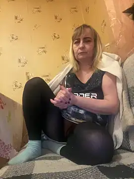 Irina2909xh online show from February 4, 9:10 pm
