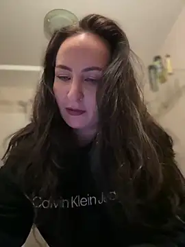 itsCassie online show from December 21, 4:47 pm