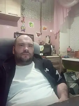 scuban87 online show from March 26, 6:35 pm