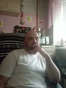 scuban87 online show from March 31, 8:15 am