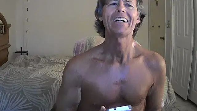 nakeedcowboi65 online show from May 2, 11:54 pm