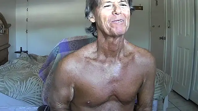 nakeedcowboi65 online show from May 7, 1:27 pm