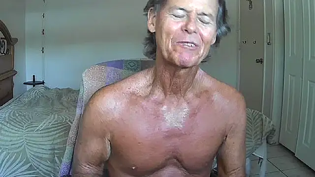 nakeedcowboi65 online show from May 8, 9:53 pm
