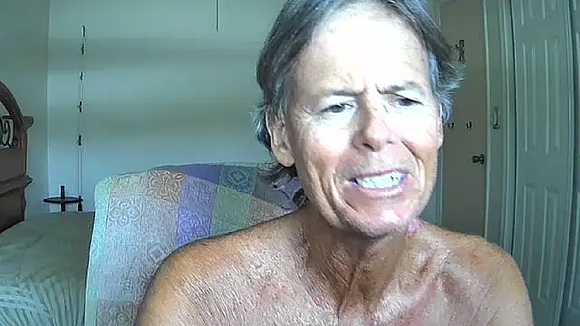 nakeedcowboi65 online show from May 11, 7:22 pm