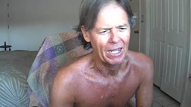 nakeedcowboi65 online show from May 16, 12:40 am