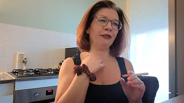 Snapshot of jennylovence chatting on February 17, 7:49 am jennylovence online show from February 17, 7:49 am