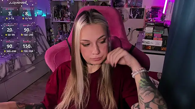 ChloeKohaku online show from November 23, 6:35 am