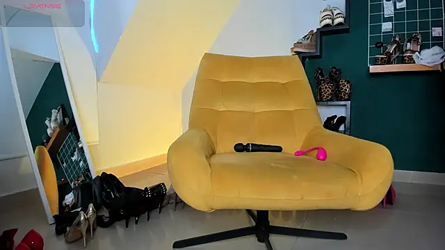Ashley leon  online show from June 26, 8:24 pm