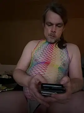 Snapshot of nymphoer1982 chatting on April 3, 9:57 pm nymphoer1982 online show from April 3, 9:57 pm