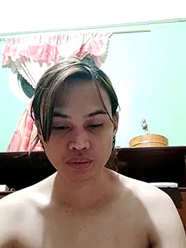 QueenSoreal online show from November 15, 3:30 pm