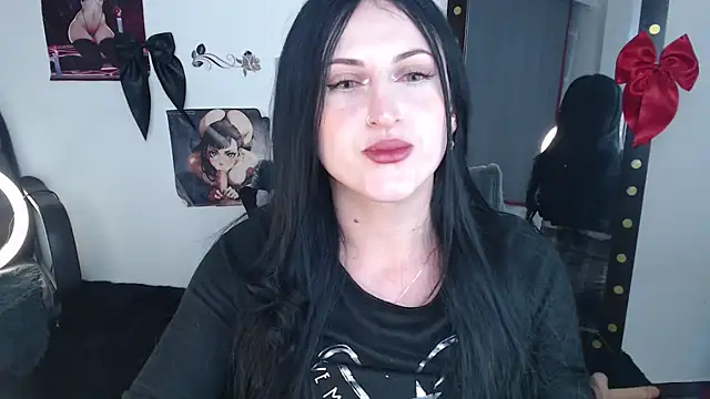 Snapshot of Evelyn_Sheeran chatting on February 19, 4:19 am Evelyn Sheeran online show from February 19, 4:19 am