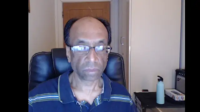 Snapshot of rauncher1 chatting on April 26, 7:55 pm rauncher1 online show from April 26, 7:55 pm