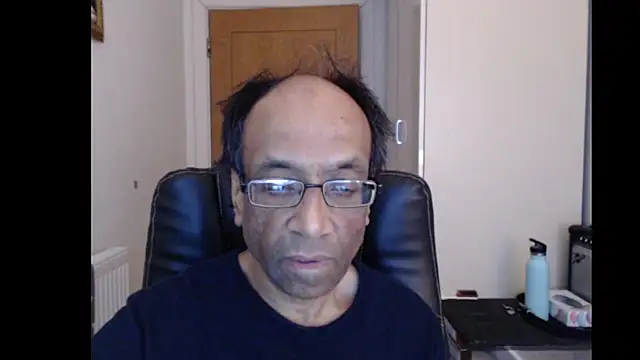 Snapshot of rauncher1 chatting on April 27, 9:18 am rauncher1 online show from April 27, 9:18 am