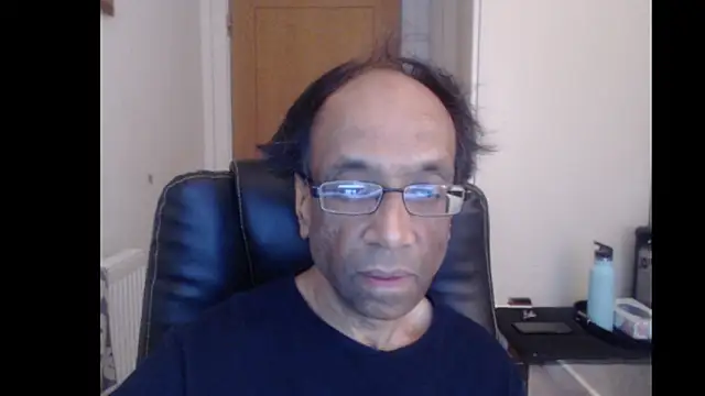 Snapshot of rauncher1 chatting on May 1, 8:41 am rauncher1 online show from May 1, 8:41 am