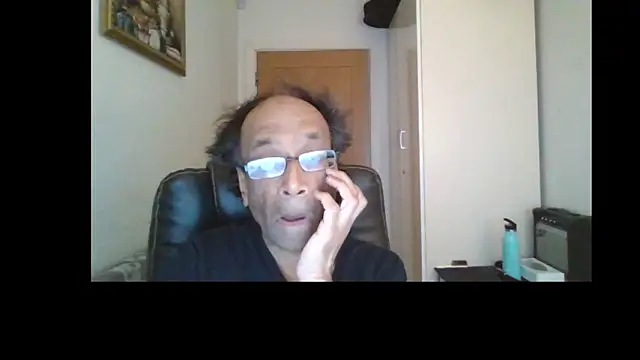 Snapshot of rauncher1 chatting on May 9, 8:52 am rauncher1 online show from May 9, 8:52 am