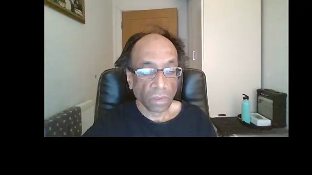 Snapshot of rauncher1 chatting on May 14, 8:21 am rauncher1 online show from May 14, 8:21 am