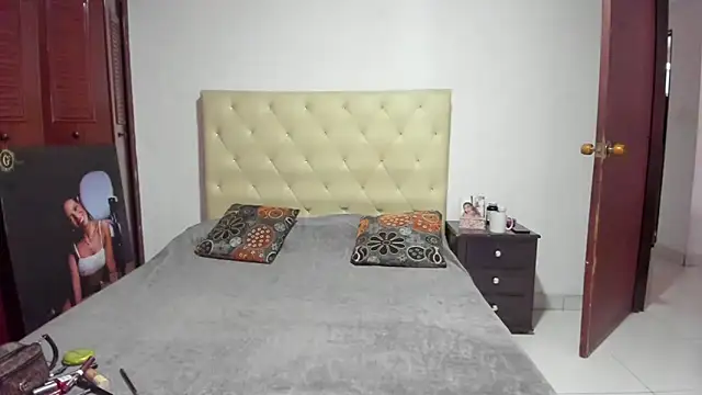 Snapshot of LUISSA_ chatting on March 3, 12:44 pm LUISSA online show from March 3, 12:44 pm