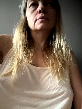 Susanel online show from October 17, 9:12 am