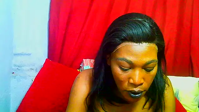 Snapshot of freaky_naughty chatting on June 25, 10:42 am freaky naughty online show from June 25, 10:42 am
