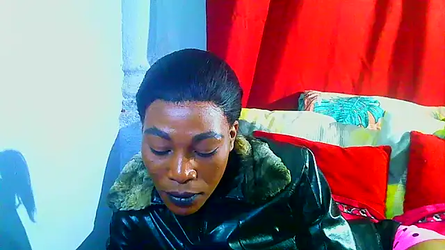 Snapshot of freaky_naughty chatting on June 28, 10:54 am freaky naughty online show from June 28, 10:54 am