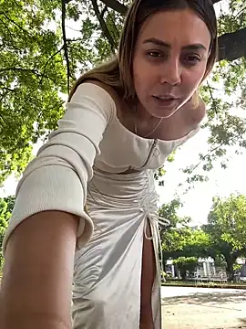 Snapshot of Brittanyrosexx chatting on December 16, 7:54 pm Brittanyrosexx online show from December 16, 7:54 pm