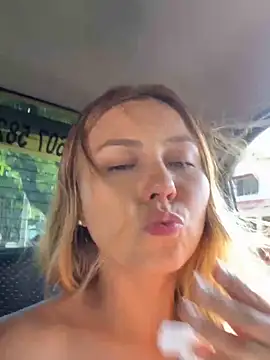 Snapshot of Brittanyrosexx chatting on January 11, 7:49 pm Brittanyrosexx online show from January 11, 7:49 pm