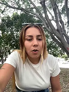 Snapshot of Brittanyrosexx chatting on March 11, 9:15 pm Brittanyrosexx online show from March 11, 9:15 pm