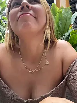 Brittanyrosexx online show from May 14, 4:25 pm