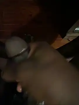 Snapshot of southerncomfort23 chatting on December 16, 8:09 am southerncomfort23 online show from December 16, 8:09 am