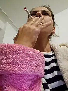 FeliciaKrige online show from October 30, 9:15 pm