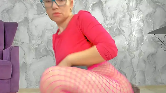 Snapshot of succubus chatting on October 20, 2:17 pm succubus online show from October 20, 2:17 pm